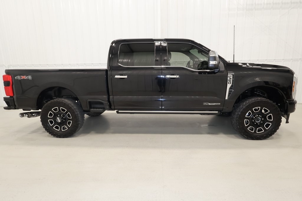 2024 Ford F-350 photo 2