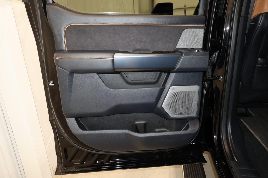 2024 Ford F-350 photo 13