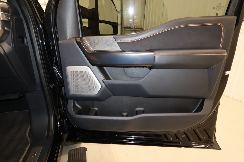 2024 Ford F-350 photo 18