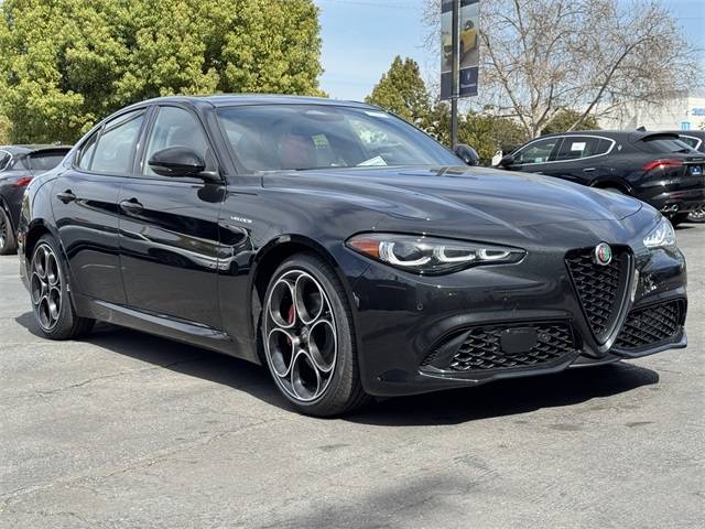 2025 Alfa Romeo Giulia Sprint