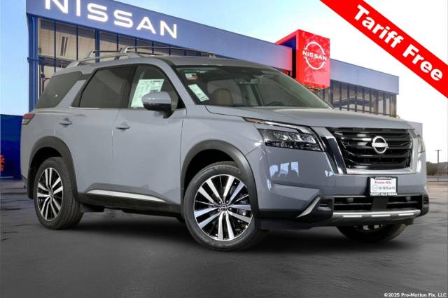 2025 Nissan Pathfinder Platinum