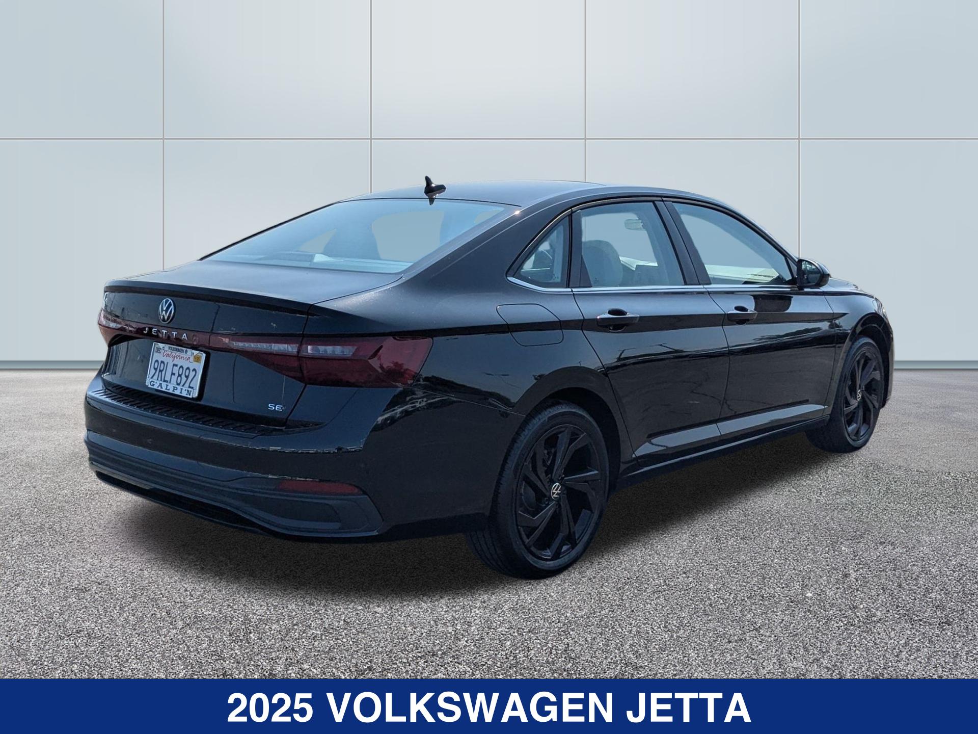 2025 Volkswagen Jetta 1.5T SE photo 2