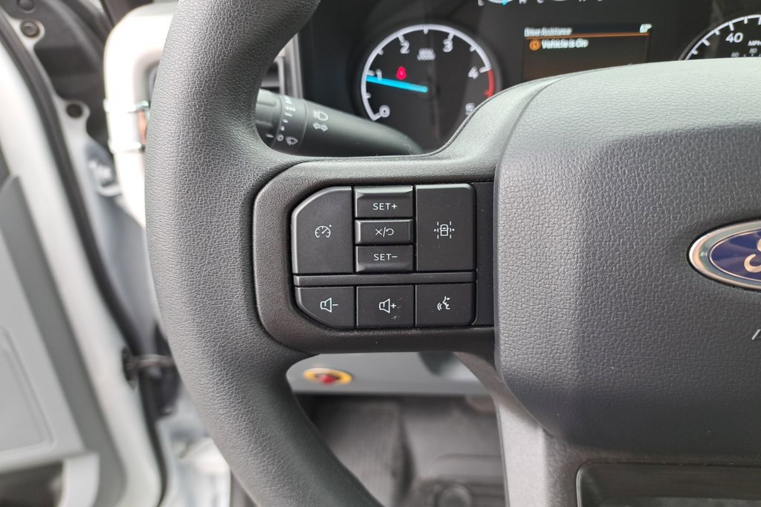2025 Ford F-550 Super Duty Chassis Cab XL - Photo 20