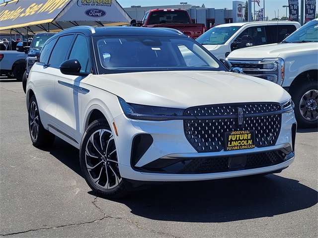 New 2025 Lincoln Nautilus Reserve