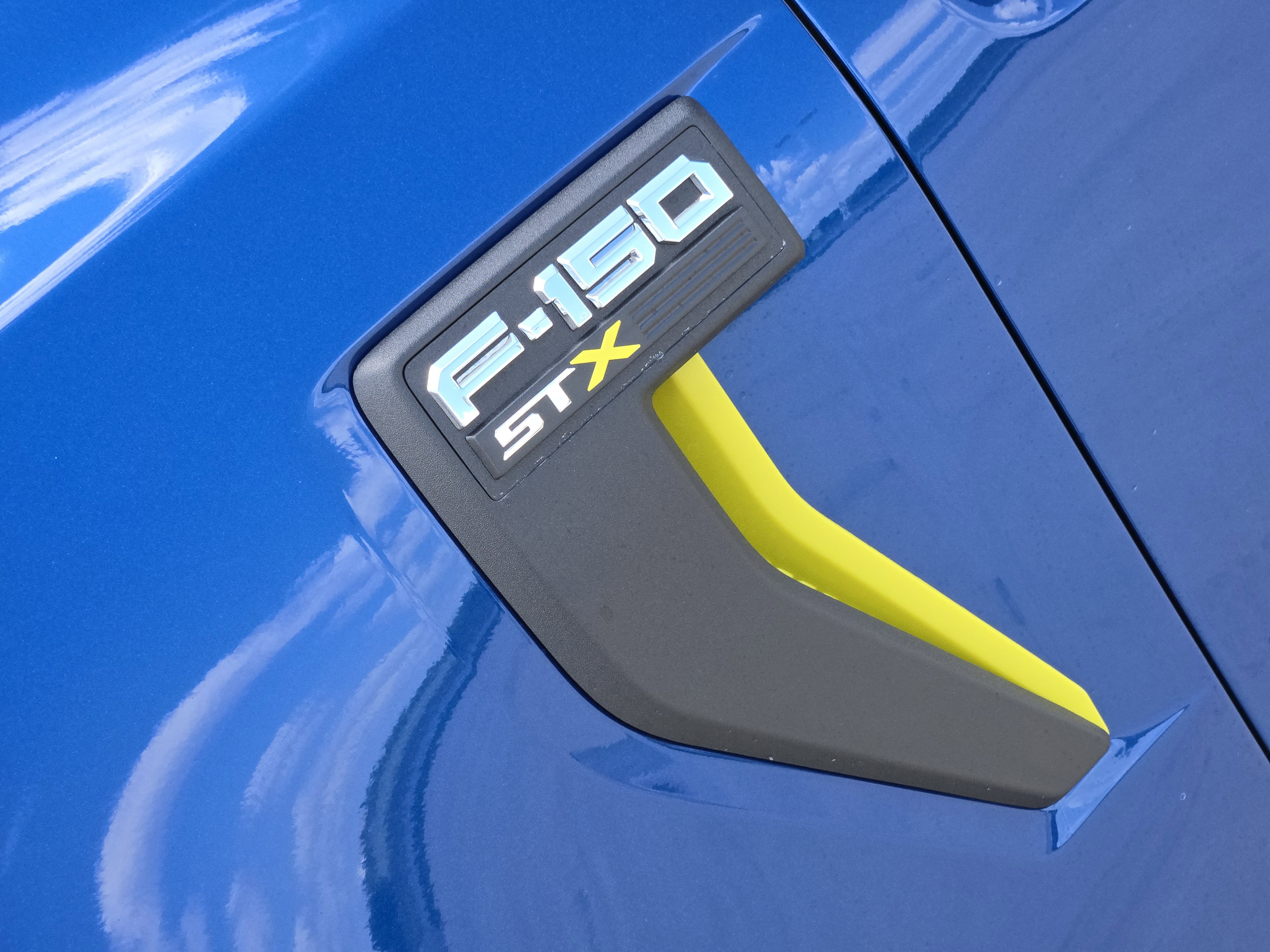 2025 Ford F-150 STX photo 4