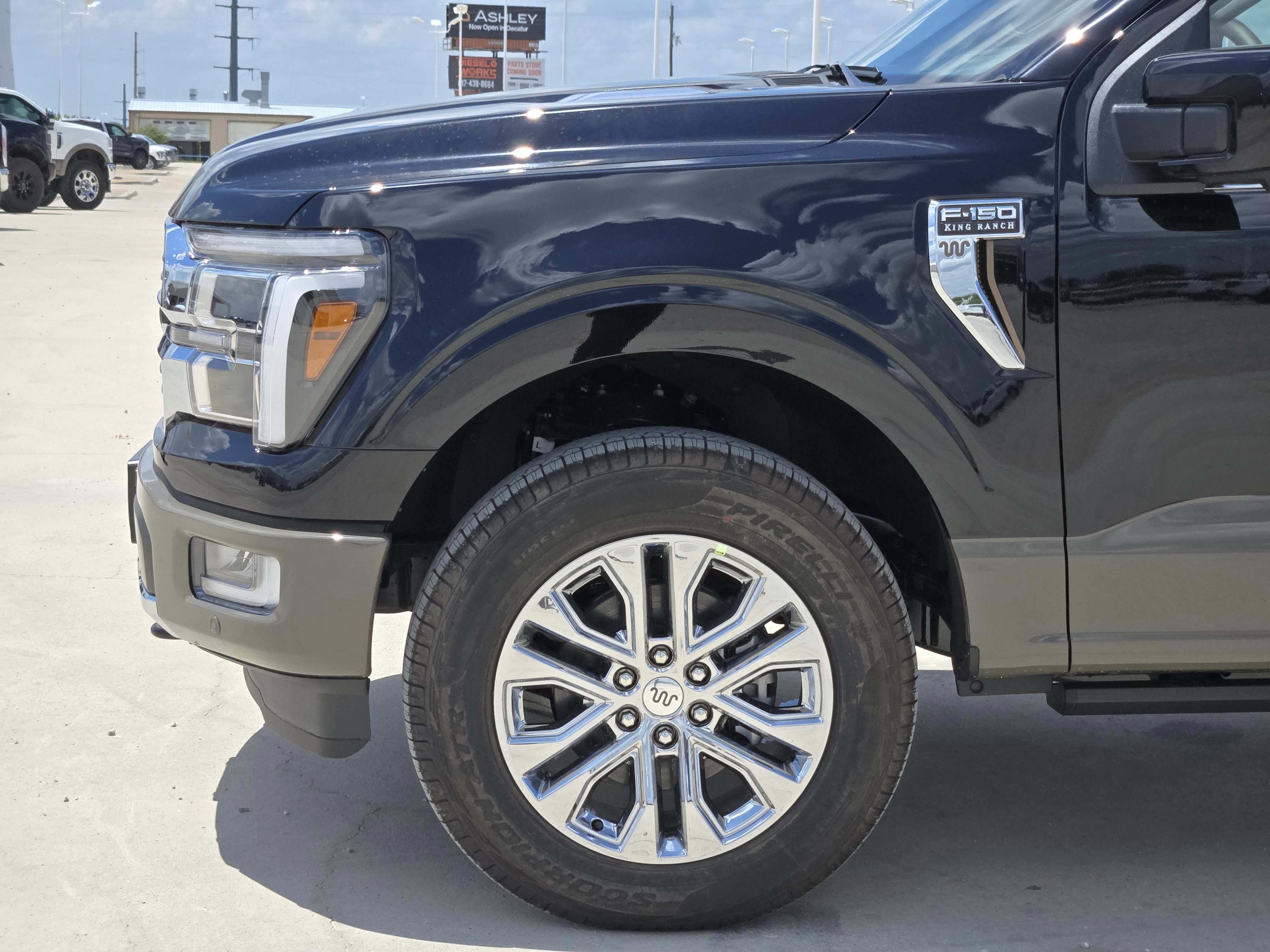 2025 Ford F-150 King Ranch photo 4