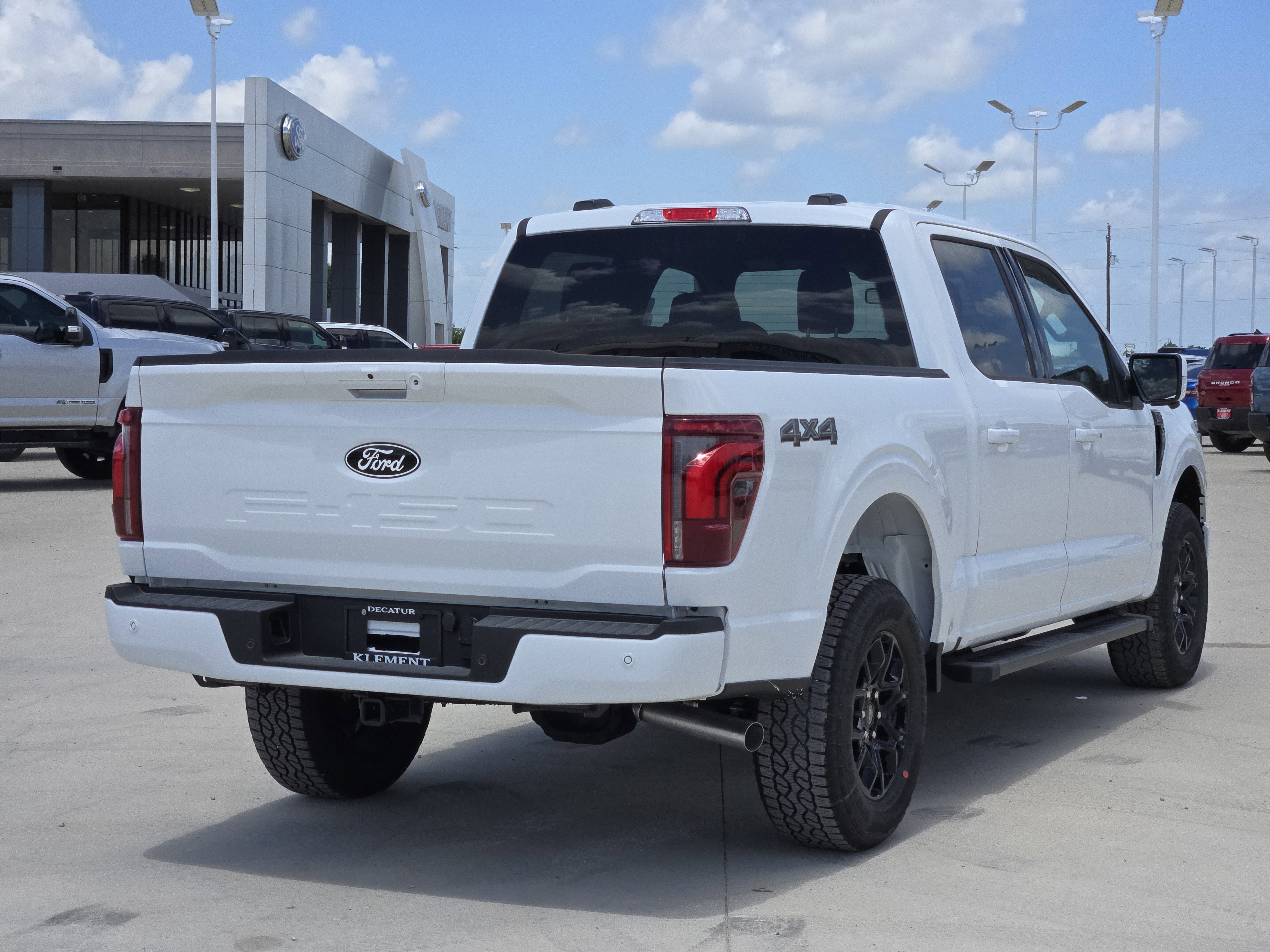 2025 Ford F-150 Lariat photo 3