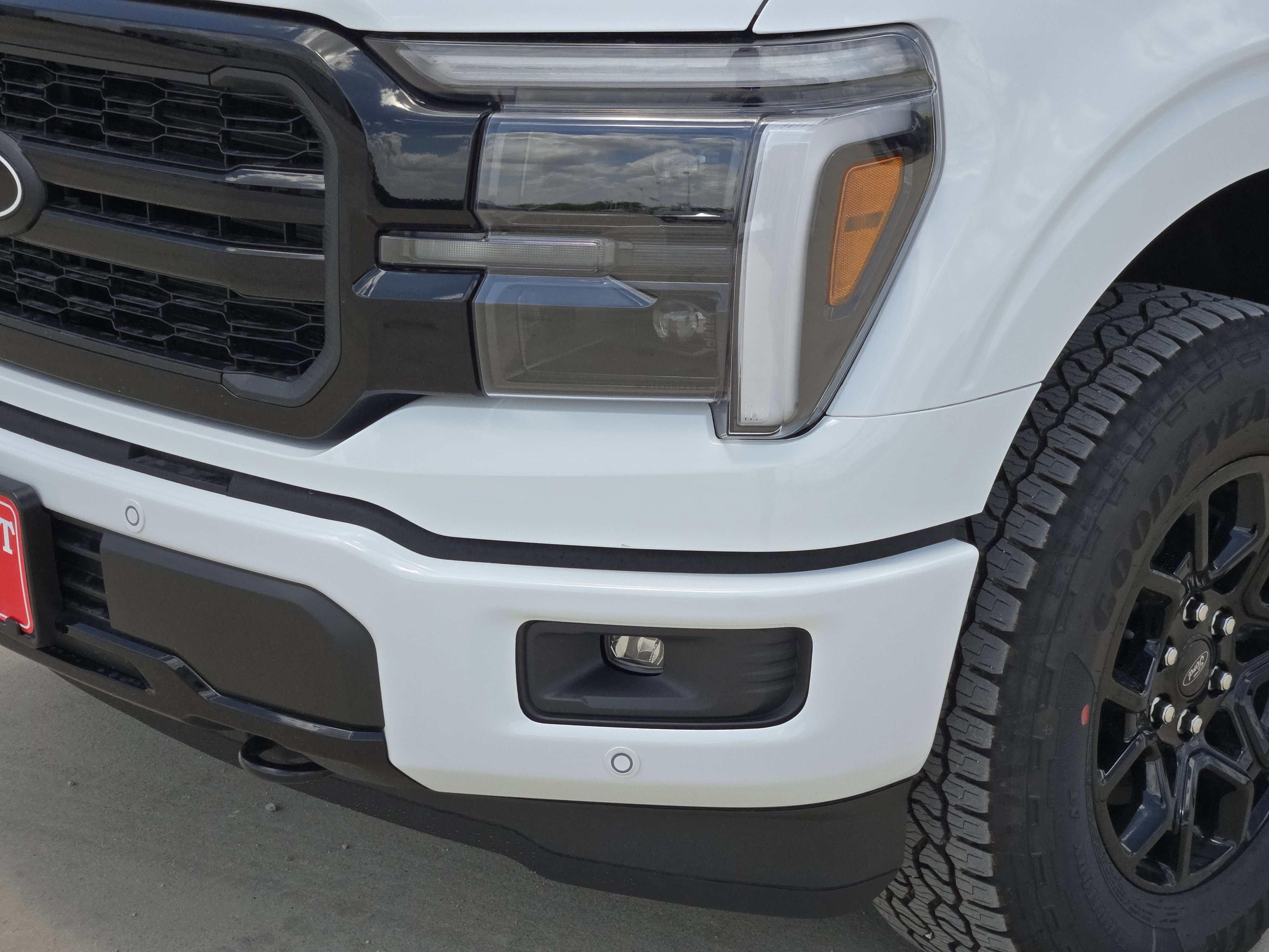 2025 Ford F-150 Lariat photo 5