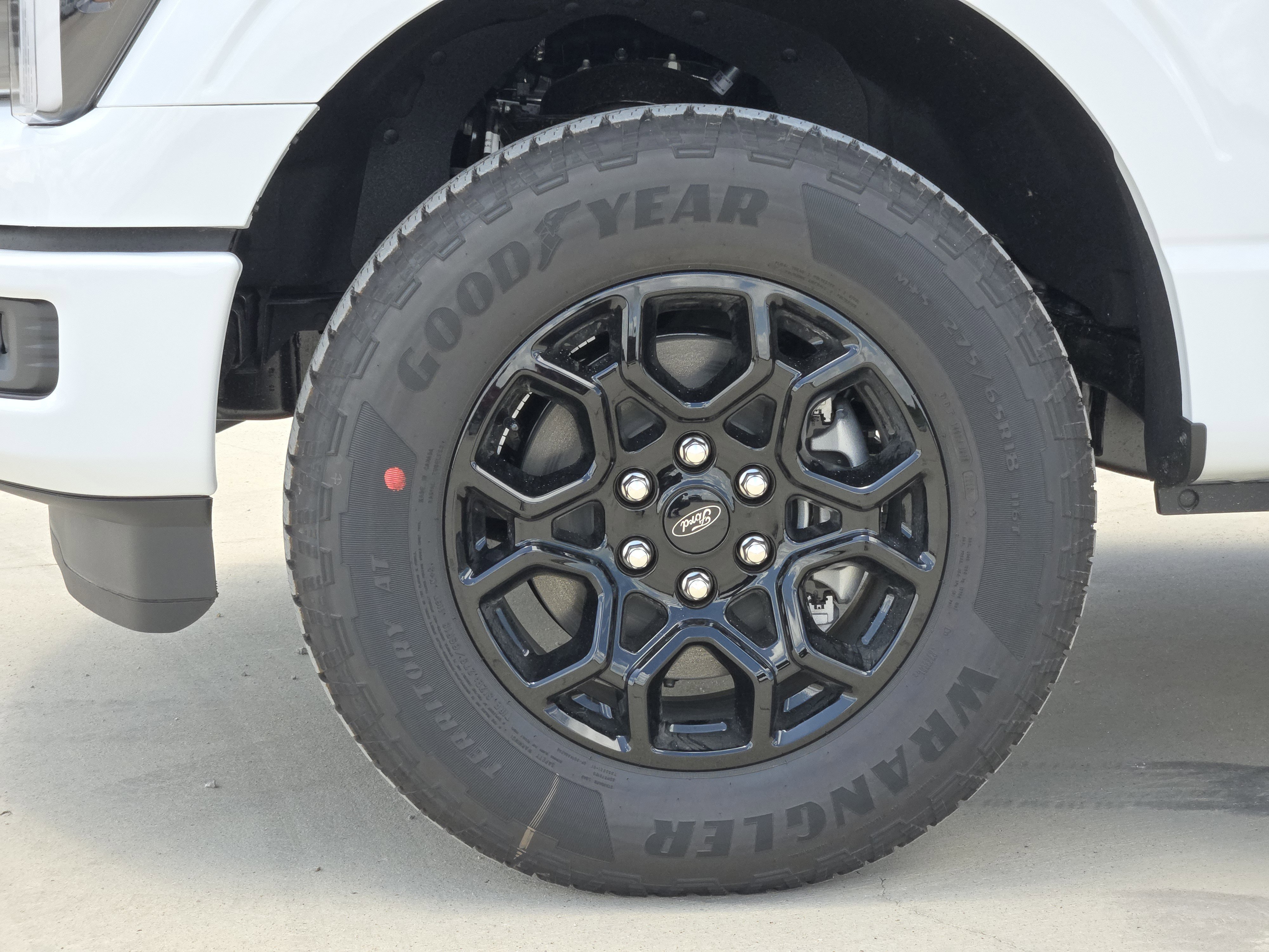 2025 Ford F-150 Lariat photo 6