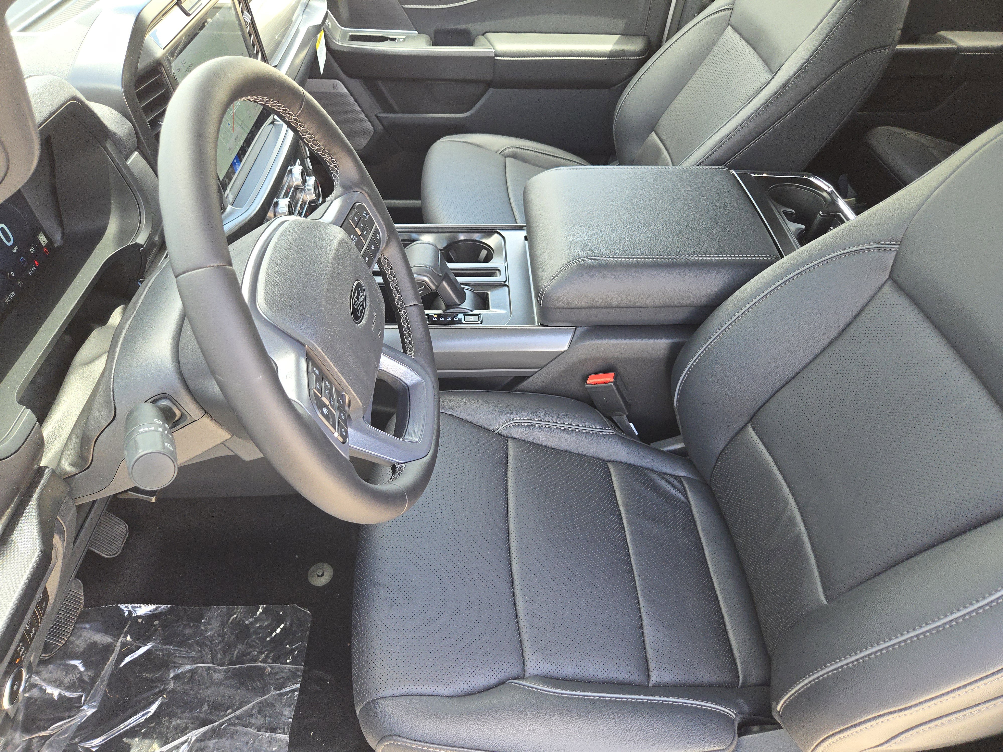 2025 Ford F-150 Lariat photo 7