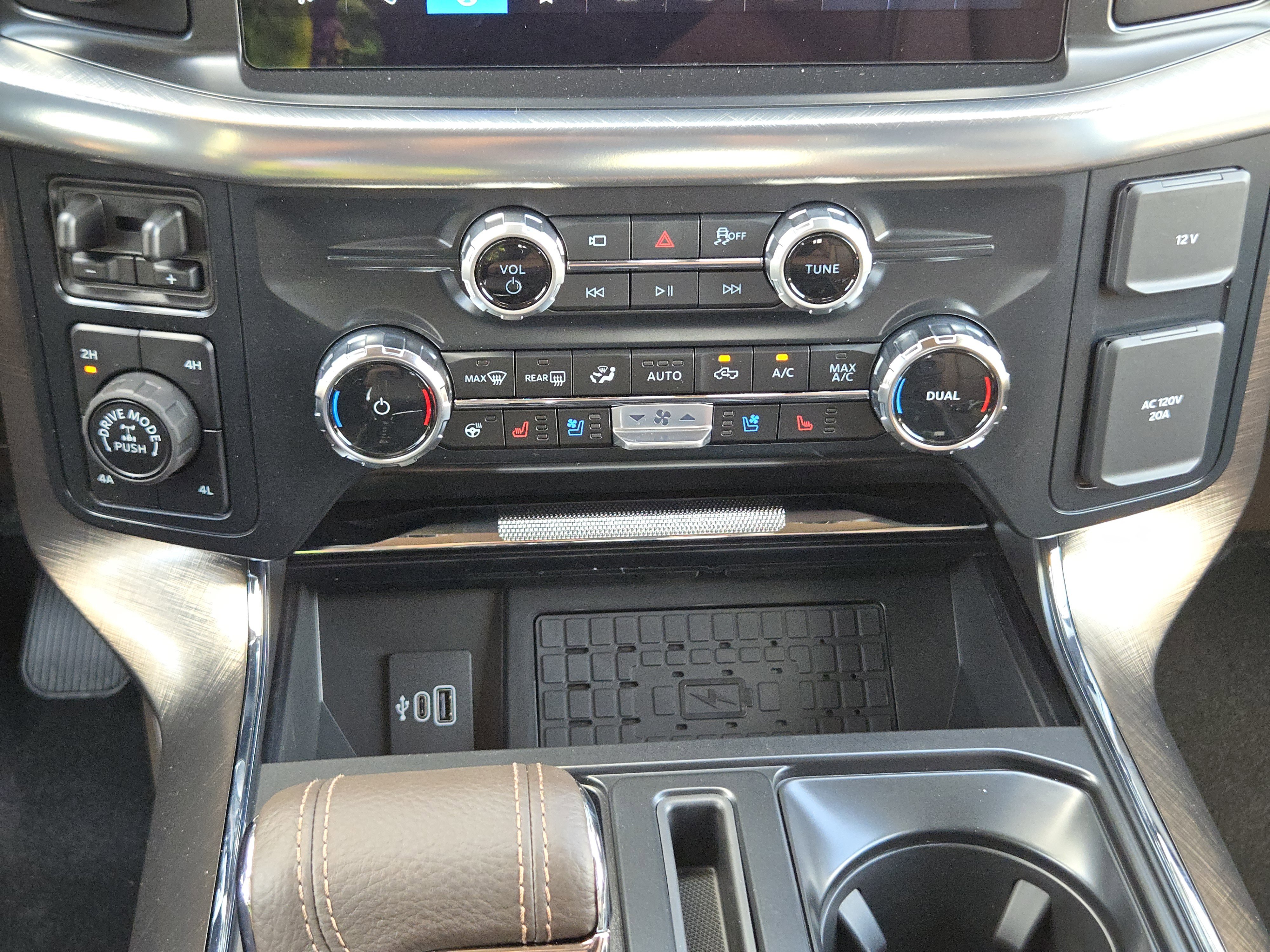 2025 Ford F-150 King Ranch photo 12