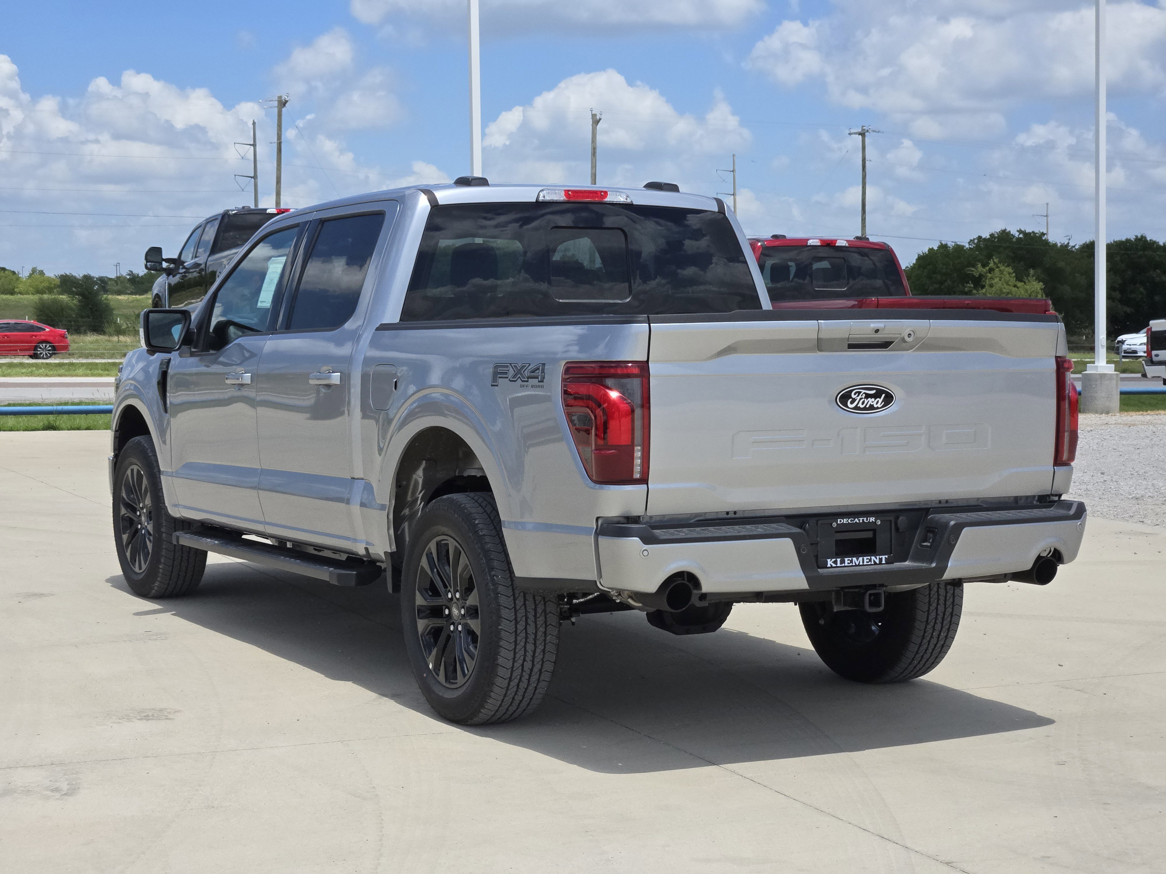 2025 Ford F-150 Lariat photo 2