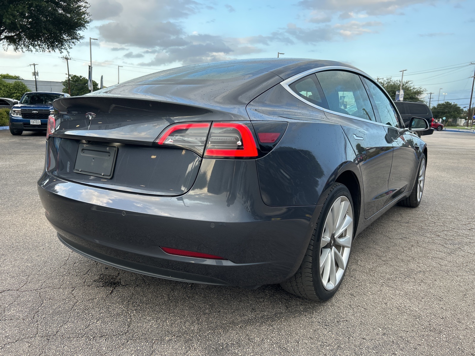 Used 2019 Tesla Model 3 Base with VIN 5YJ3E1EAXKF402022 for sale in San Antonio, TX