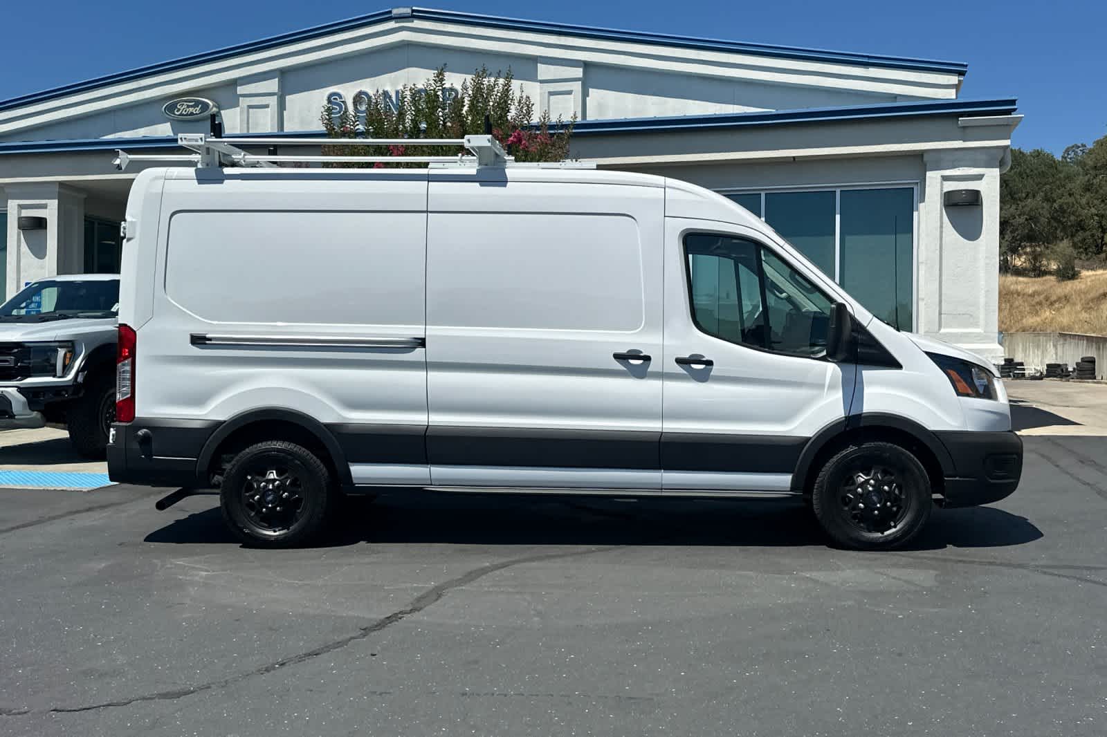 2025 Ford Transit photo 2