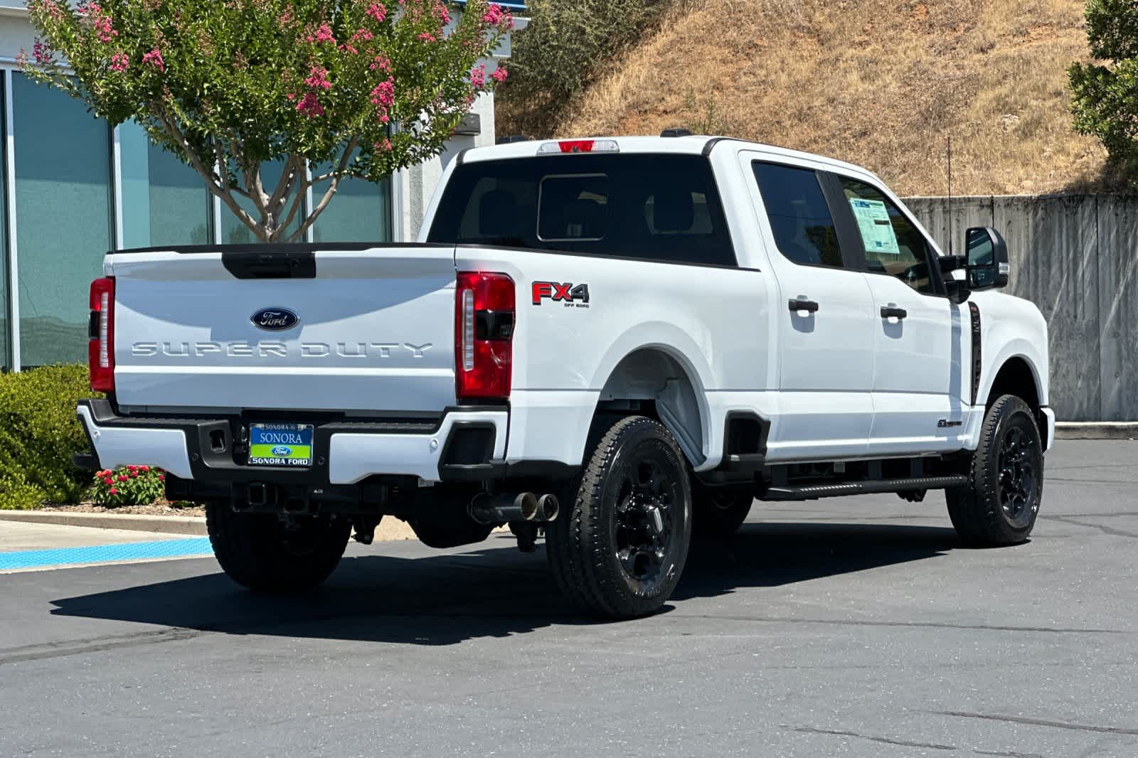 2025 Ford F-250 XL photo 3