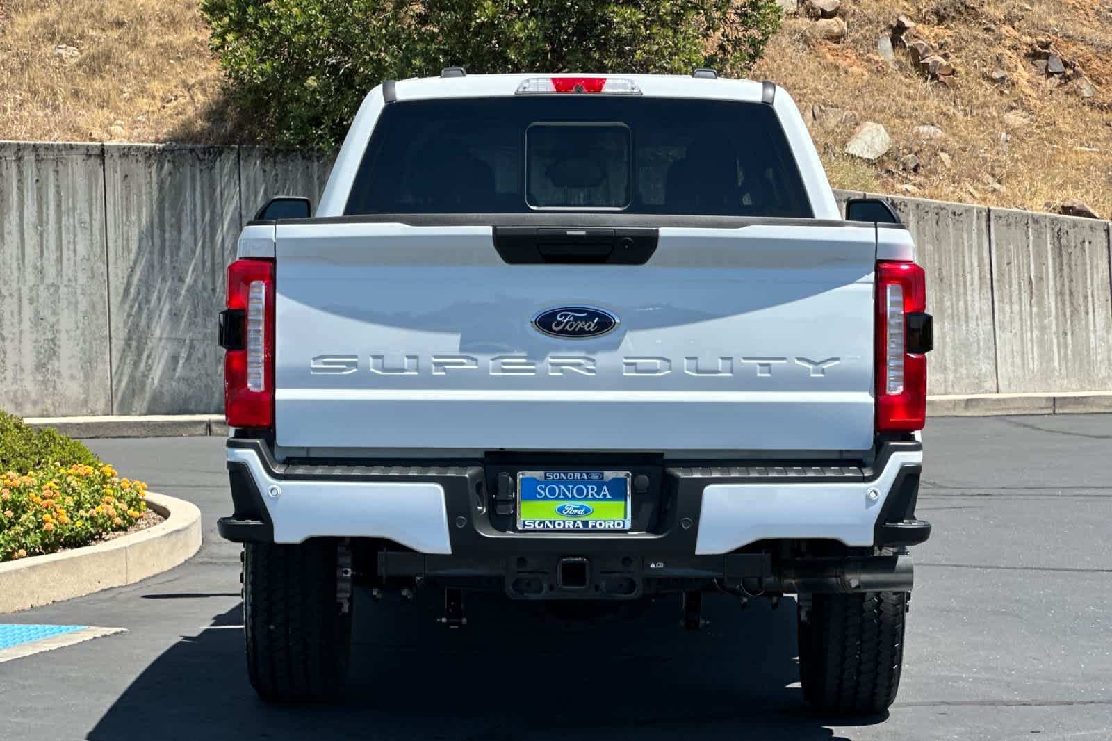2025 Ford F-250 XL photo 4