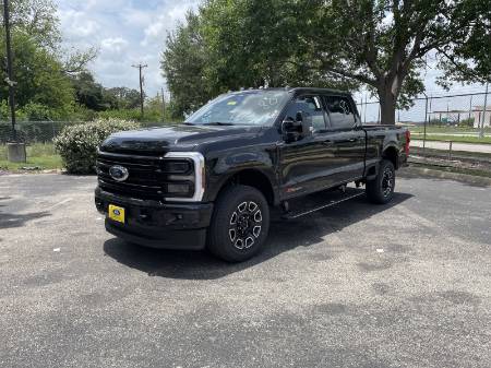 2025 Ford Super Duty F-250 SRW Platinum