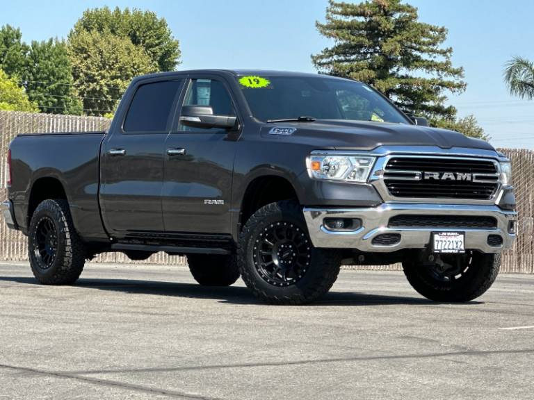 2019 RAM 1500 BIG Horn/Lone Star