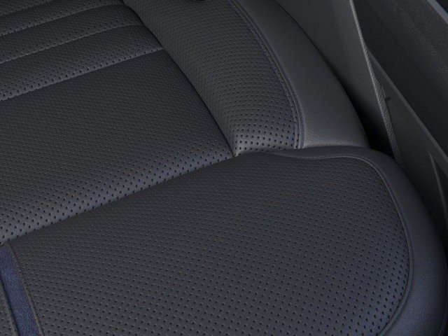2025 Ford F-150 Platinum photo 14