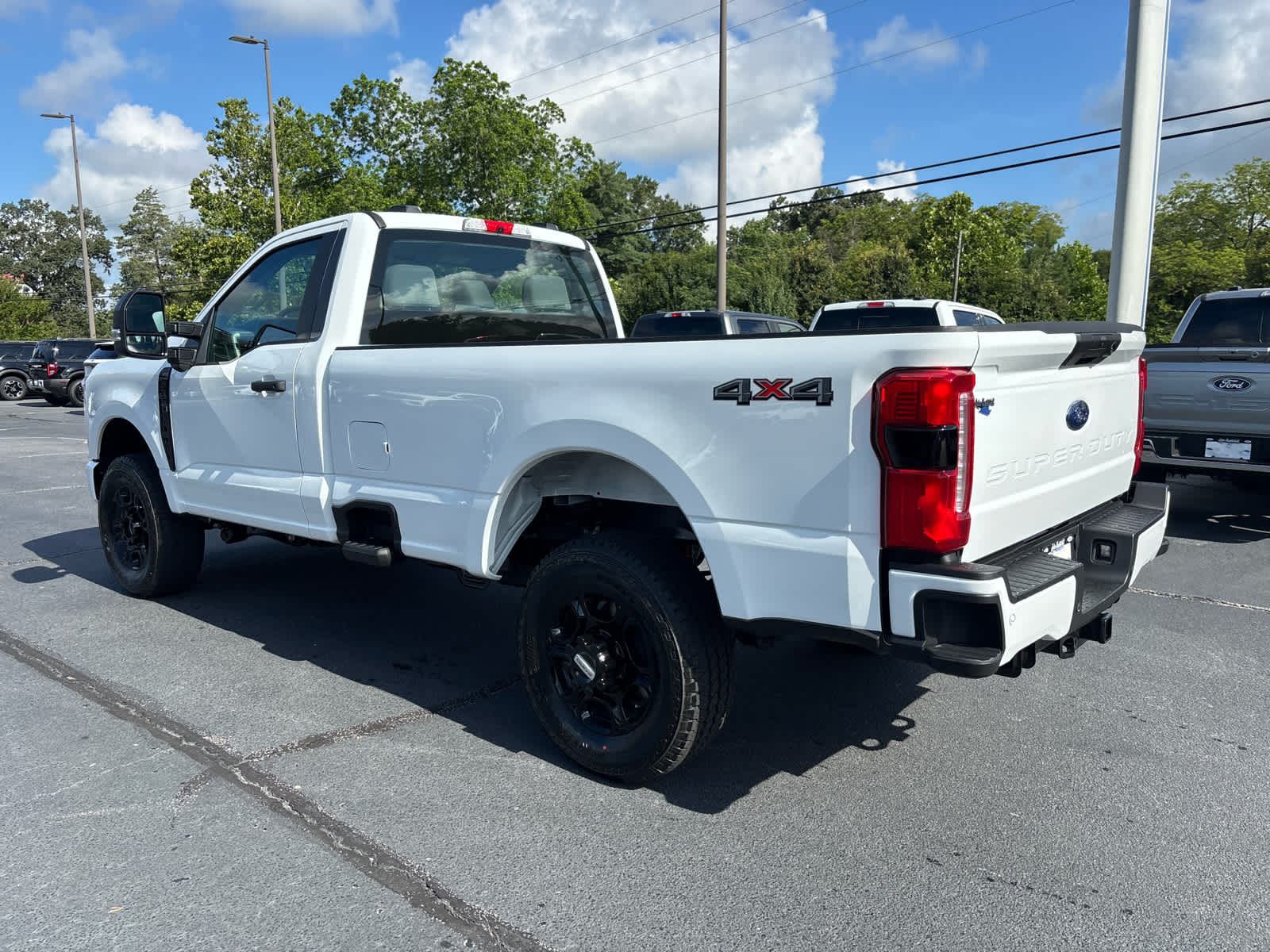 2025 Ford F-350 XL photo 3