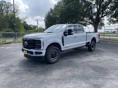 2025 Ford Super Duty F-350 SRW Platinum