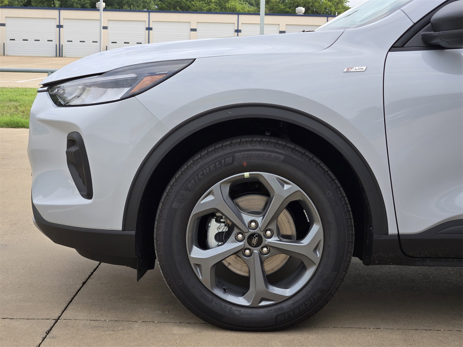 2025 Ford Escape ST-Line photo 5