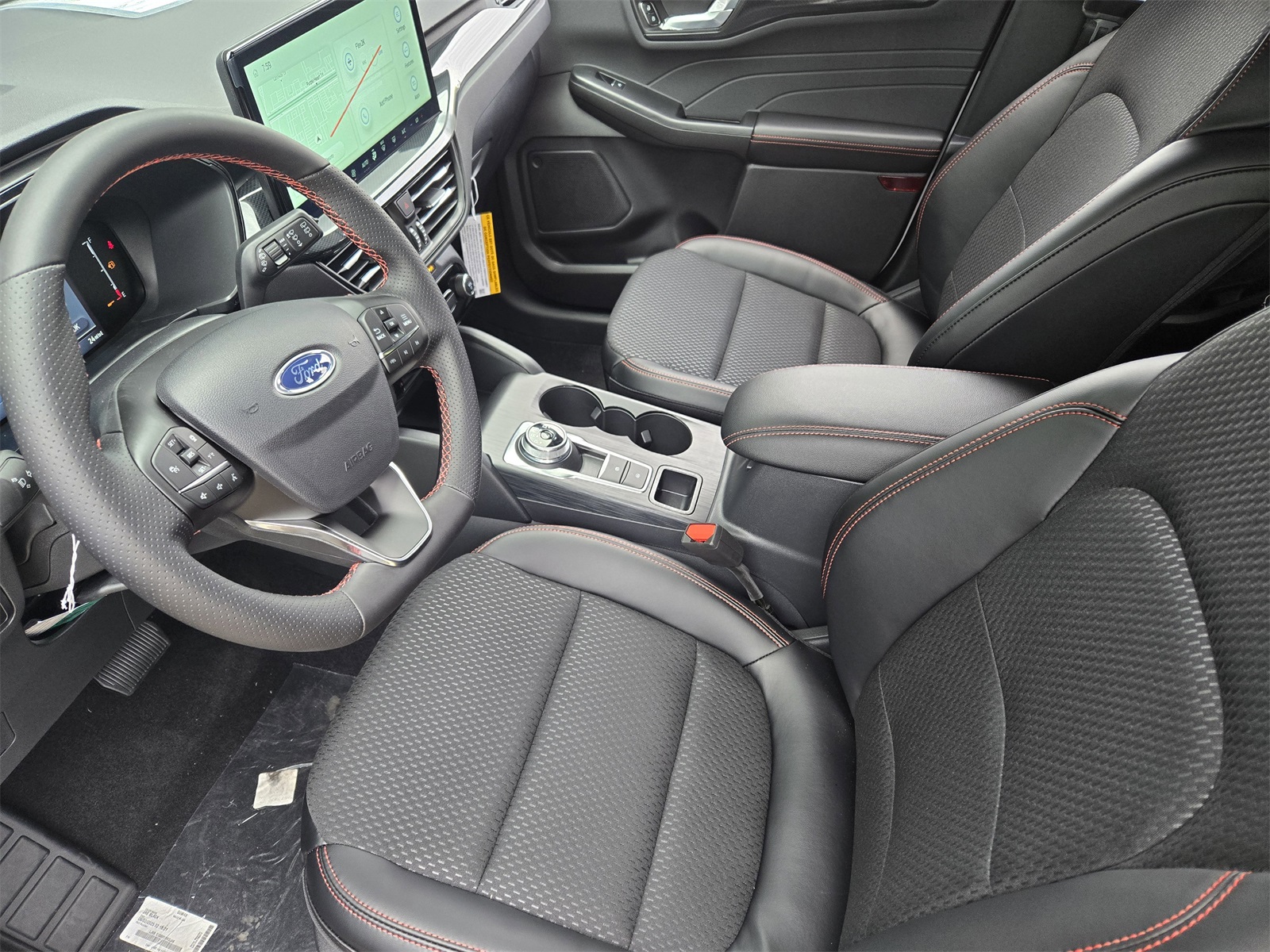 2025 Ford Escape ST-Line photo 7