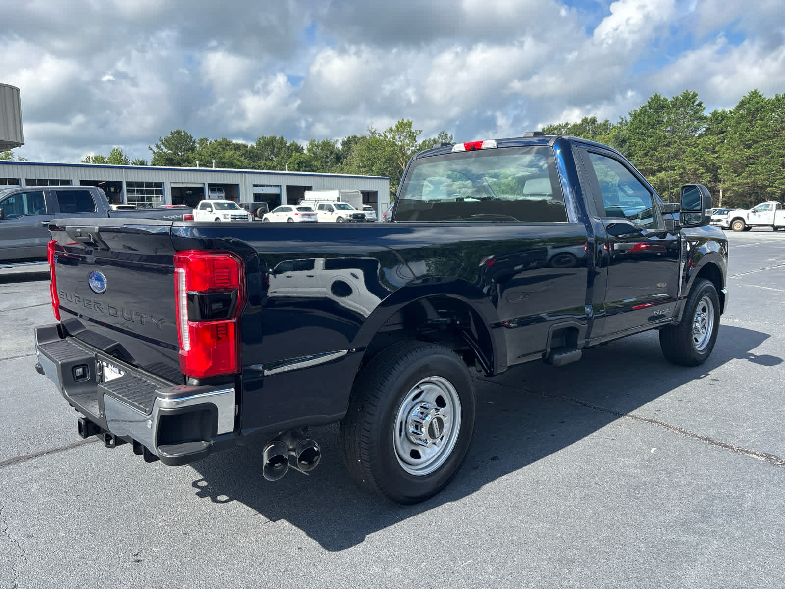 2025 Ford F-350 XL photo 2