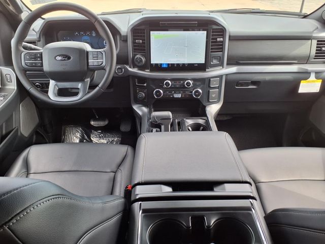 2025 Ford F-150 XLT photo 11