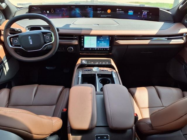 2025 Lincoln Navigator L Reserve photo 8