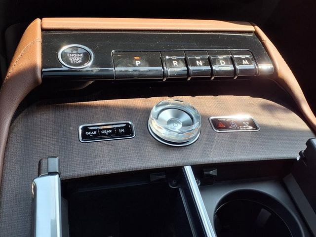 2025 Lincoln Navigator L Reserve photo 13