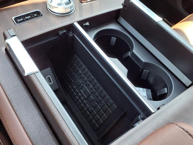 2025 Lincoln Navigator L Reserve photo 14