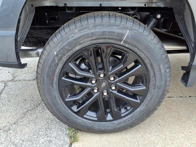 2025 Ford F-150 XLT photo 6