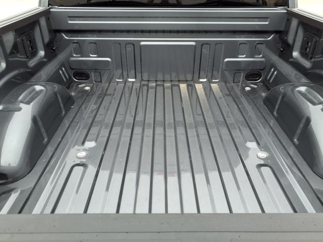 2025 Ford F-150 XLT photo 9