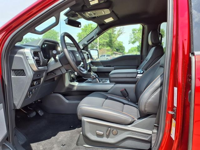2025 Ford F-150 Lariat photo 12