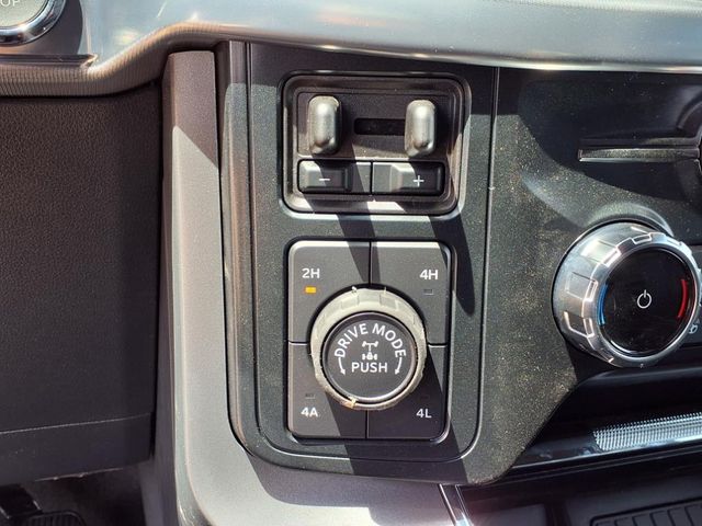 2025 Ford F-150 Lariat photo 18
