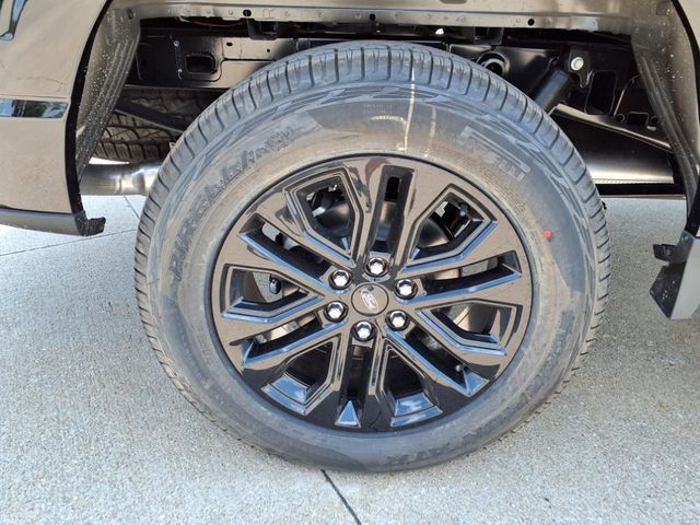 2025 Ford F-150 XLT photo 4