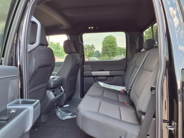 2025 Ford F-150 XLT photo 8