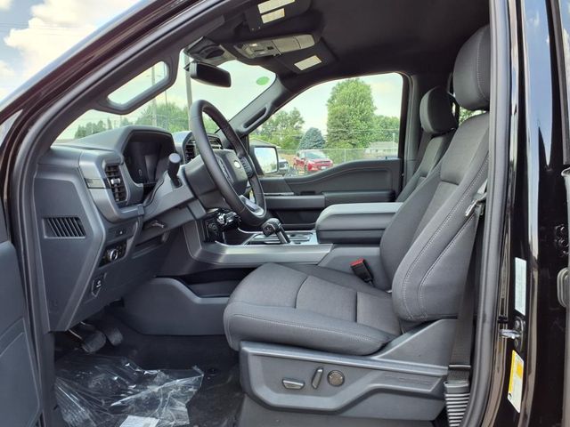 2025 Ford F-150 XLT photo 11