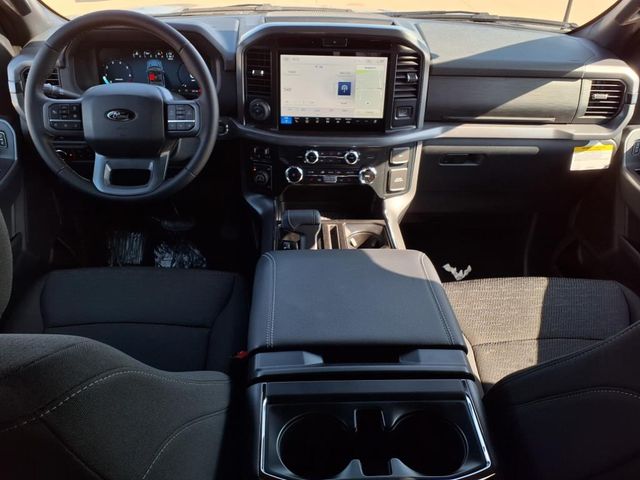 2025 Ford F-150 XLT photo 10