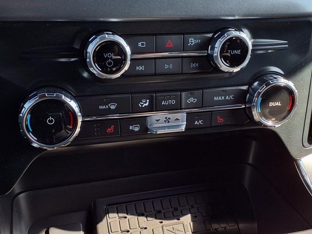2025 Ford F-150 XLT photo 15
