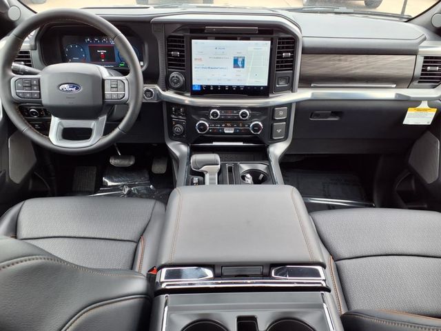 2025 Ford F-150 Lariat photo 11