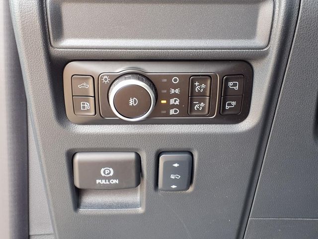 2025 Ford F-150 Lariat photo 14