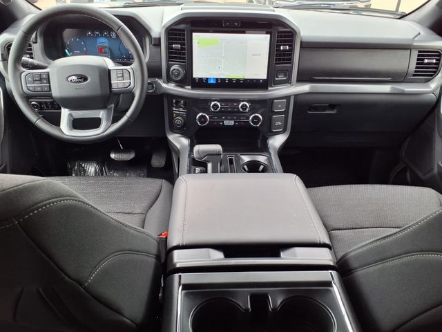 2025 Ford F-150 XLT photo 7