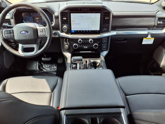 2025 Ford F-150 Lariat photo 12