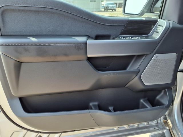 2025 Ford F-150 Lariat photo 13