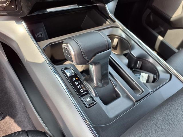 2025 Ford F-150 Lariat photo 20