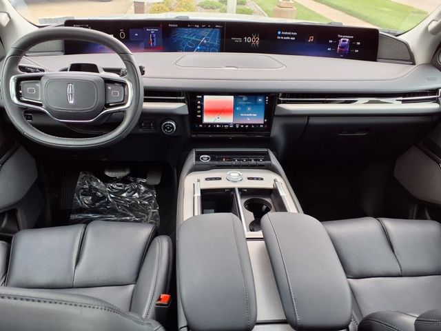 2025 Lincoln Navigator L Reserve photo 10