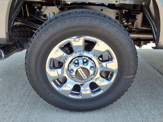 2025 Ford F-350 Lariat photo 5