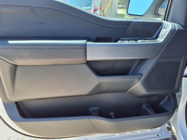 2025 Ford F-150 XLT photo 12